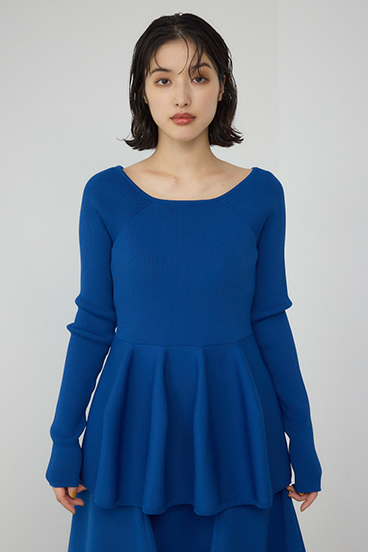 【PLUS】オフショルダーペプラムニット 詳細画像