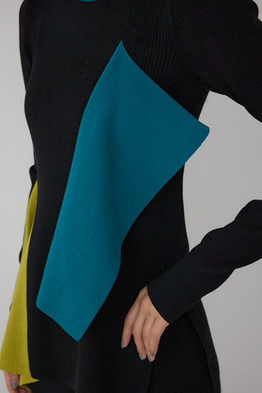 【PLUS】アシンメトリードレープニット 詳細画像