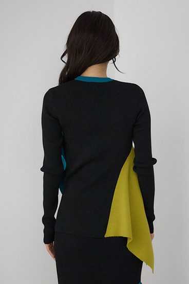 【PLUS】アシンメトリードレープニット 詳細画像