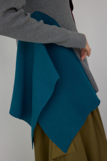 【PLUS】アシンメトリードレープニット 詳細画像