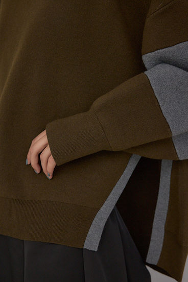 【PLUS】レイヤードライクブロッキングプルオーバー 詳細画像