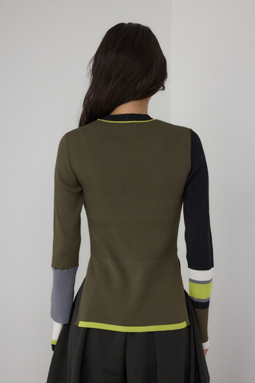 【PLUS】カラーブロッキングリブニット 詳細画像