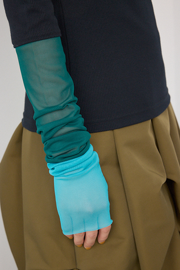 【PLUS】シアードッキングトップス 詳細画像