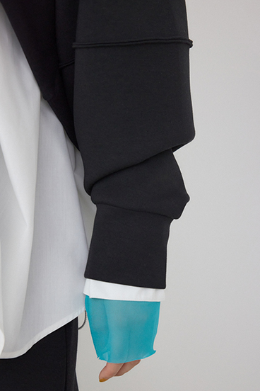 【PLUS】ダンボールフレアショートトップス 詳細画像