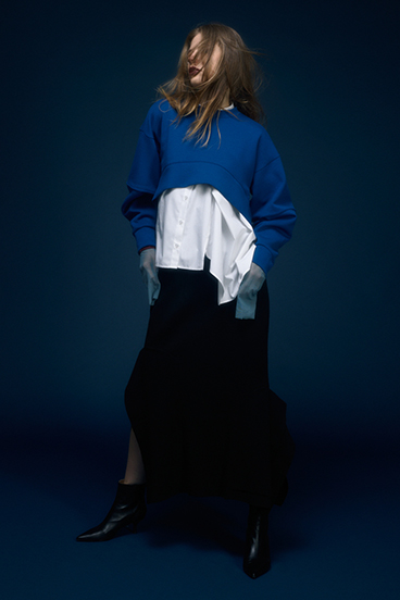 【PLUS】ダンボールフレアショートトップス