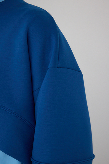 【PLUS】ダンボールフレアショートトップス 詳細画像