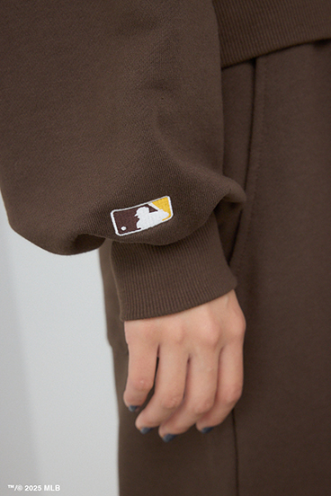 【MLB】ロゴショートパーカー 詳細画像