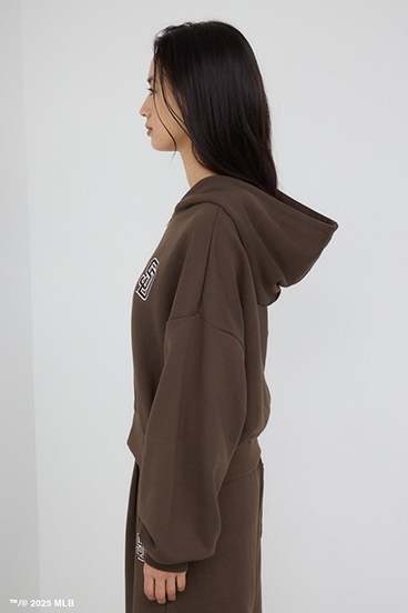 【MLB】ロゴショートパーカー 詳細画像