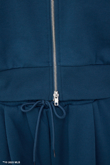 【MLB】ロゴショートパーカー 詳細画像