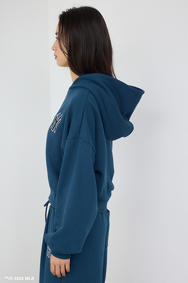 【MLB】ロゴショートパーカー 詳細画像