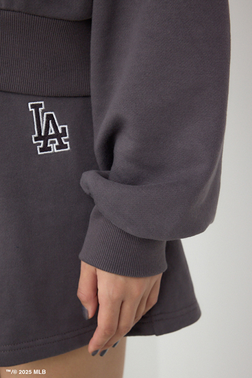 【MLB】ロゴショートパーカー 詳細画像