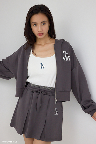 【MLB】ロゴショートパーカー 詳細画像