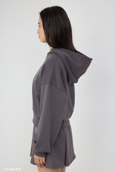 【MLB】ロゴショートパーカー 詳細画像