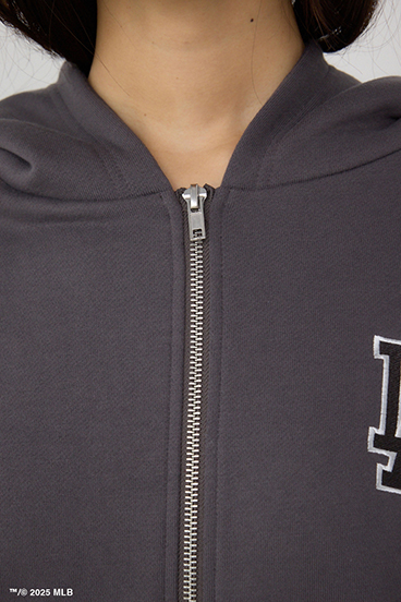 【MLB】ロゴショートパーカー 詳細画像