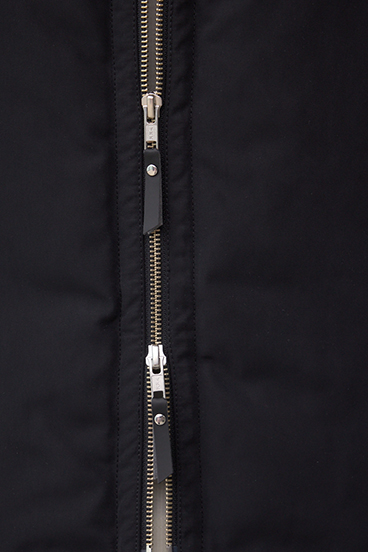 アーバンモナーク中綿ベスト 詳細画像