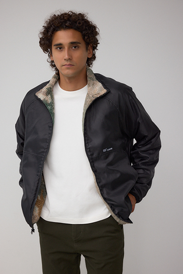 リバーシブルボアブルゾン