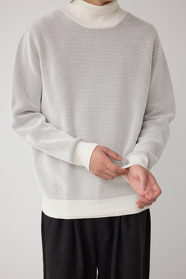 ハニカムタートルネックニット