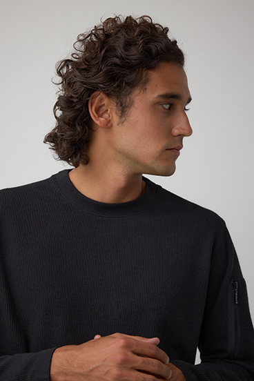 スリーブポケット長袖トップス