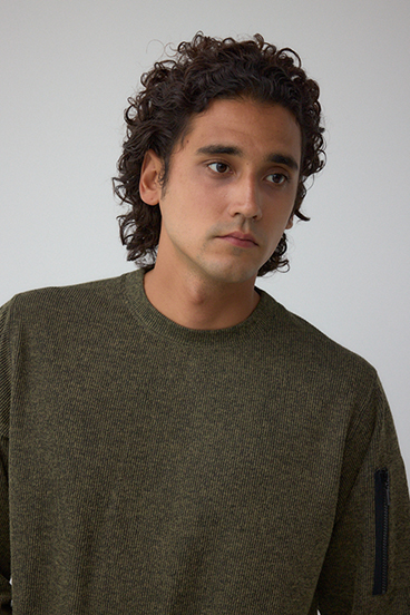 スリーブポケット長袖トップス