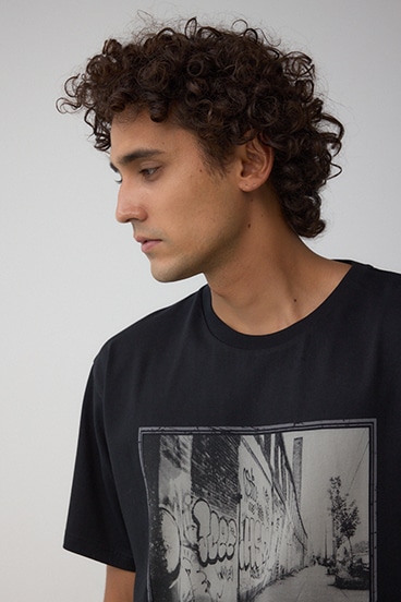 モノクロームストリートTシャツ