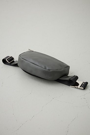 ヴィンテージフェイクレザーボディバッグ 詳細画像