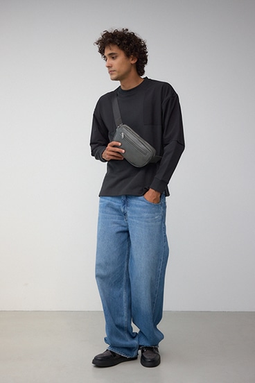 ヴィンテージフェイクレザーボディバッグ 詳細画像