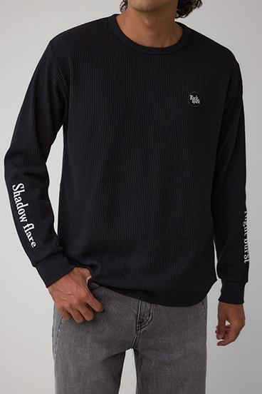 袖刺繍ワッフルトップス