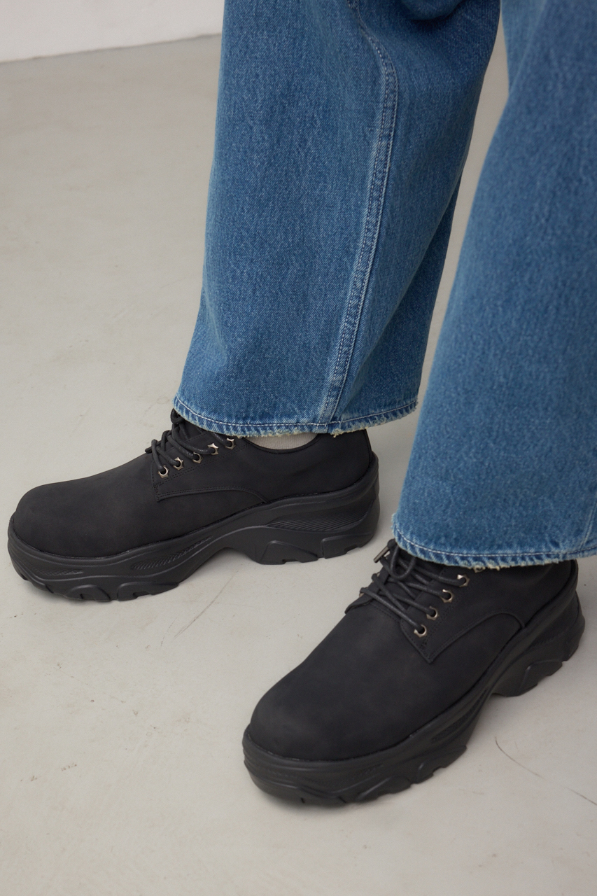 窪塚洋介さん着用アイテム】マテリアルスウィッチングシューズ｜MEN