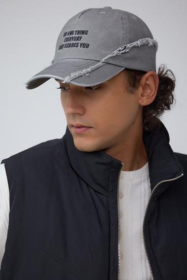 ウﾞィンテージ刺繍CAP