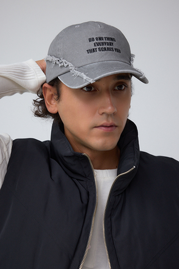 ウﾞィンテージ刺繍CAP