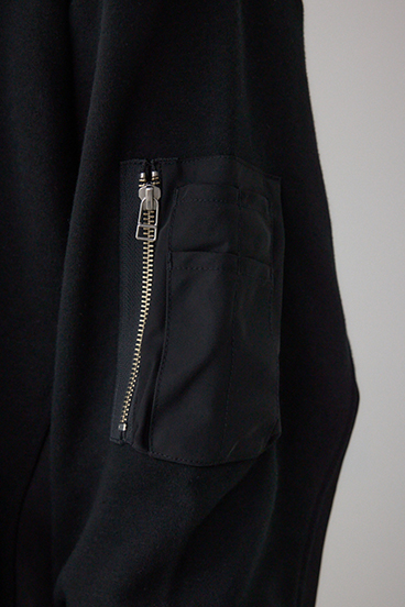 ユーティリティポケット付きフーディー 詳細画像