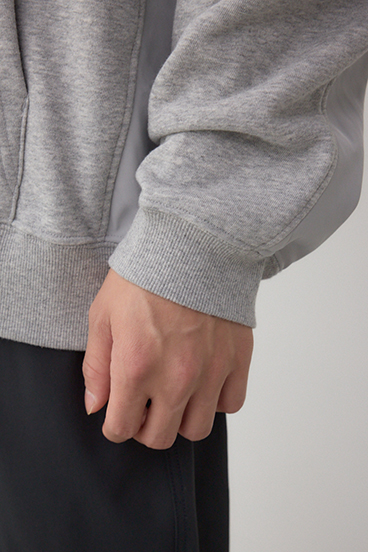 ユーティリティポケット付きフーディー 詳細画像