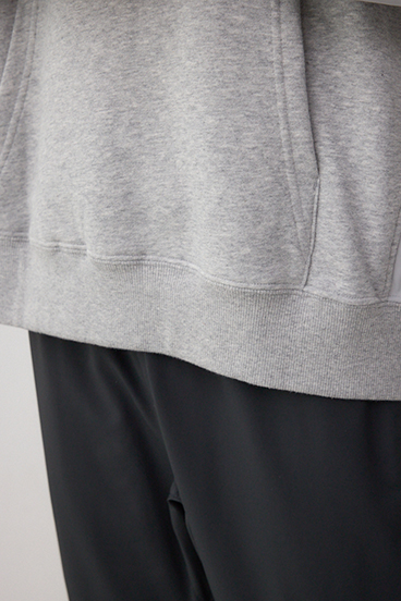 ユーティリティポケット付きフーディー 詳細画像