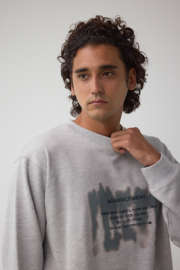 スプレー柄スウェットトップス