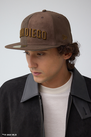 NEW ERA×AZUL MLB異素材キャップ