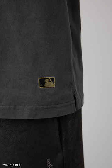 【MLB】AZUL ピグメントダイ 長袖TEE 詳細画像