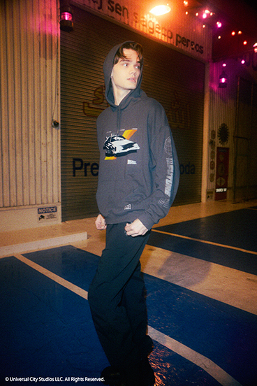 【Back to the Future｜AZUL】カラーフロッキーフーディー 詳細画像