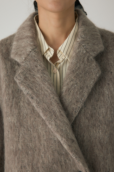 【crie conforto】シャギーパデットショルダーコート 詳細画像