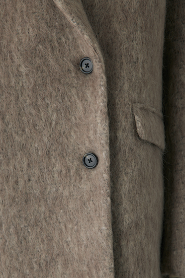 【crie conforto】シャギーパデットショルダーコート 詳細画像