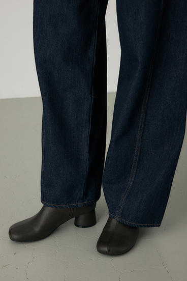 【crie conforto】ラウンドトゥストレッチブーツ