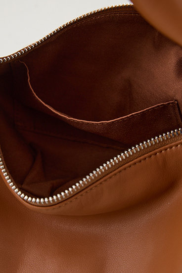 【crie conforto】スタッズワンハンドルバック 詳細画像