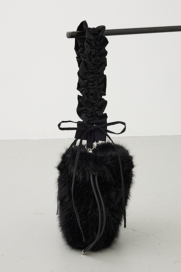 【crie conforto】フリルショルダー付エコファー巾着バッグ 詳細画像