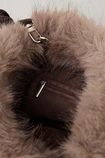 【crie conforto】フリルショルダー付エコファー巾着バッグ 詳細画像