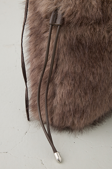 【crie conforto】フリルショルダー付エコファー巾着バッグ 詳細画像