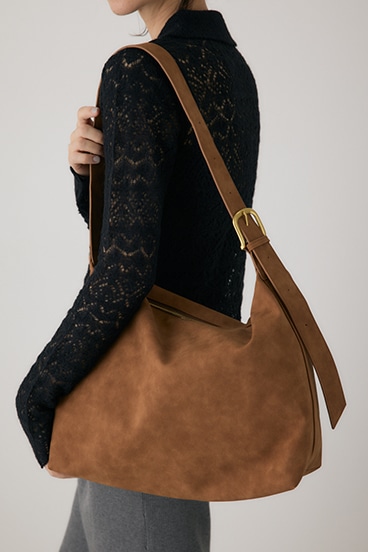 【crie conforto】バックルスクエアショルダーバッグ