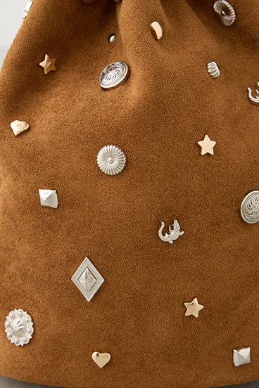 【crie conforto】スエードスタッズドロストバック 詳細画像