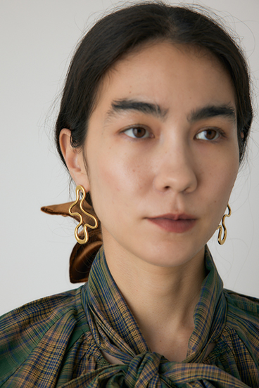 【crie conforto】ウィグリーピアス 詳細画像