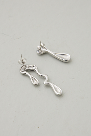 【crie conforto】アシンメトリードリップピアス 詳細画像