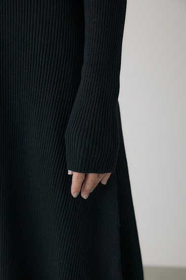 【crie conforto】フリンジリブニットワンピース 詳細画像