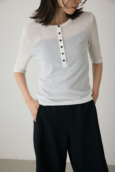 【crie conforto】バックオープンヘンリーネックTシャツ 詳細画像